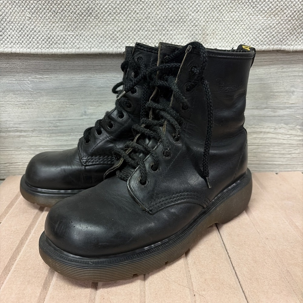 DR MARTENS Vintage Black Leather Boots Made in England Womens Size 7 (C8)